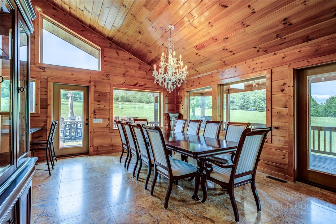 Image number 12 for the current listing