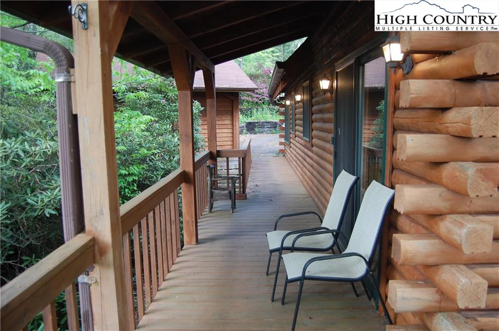 Image number 8 for the current listing
