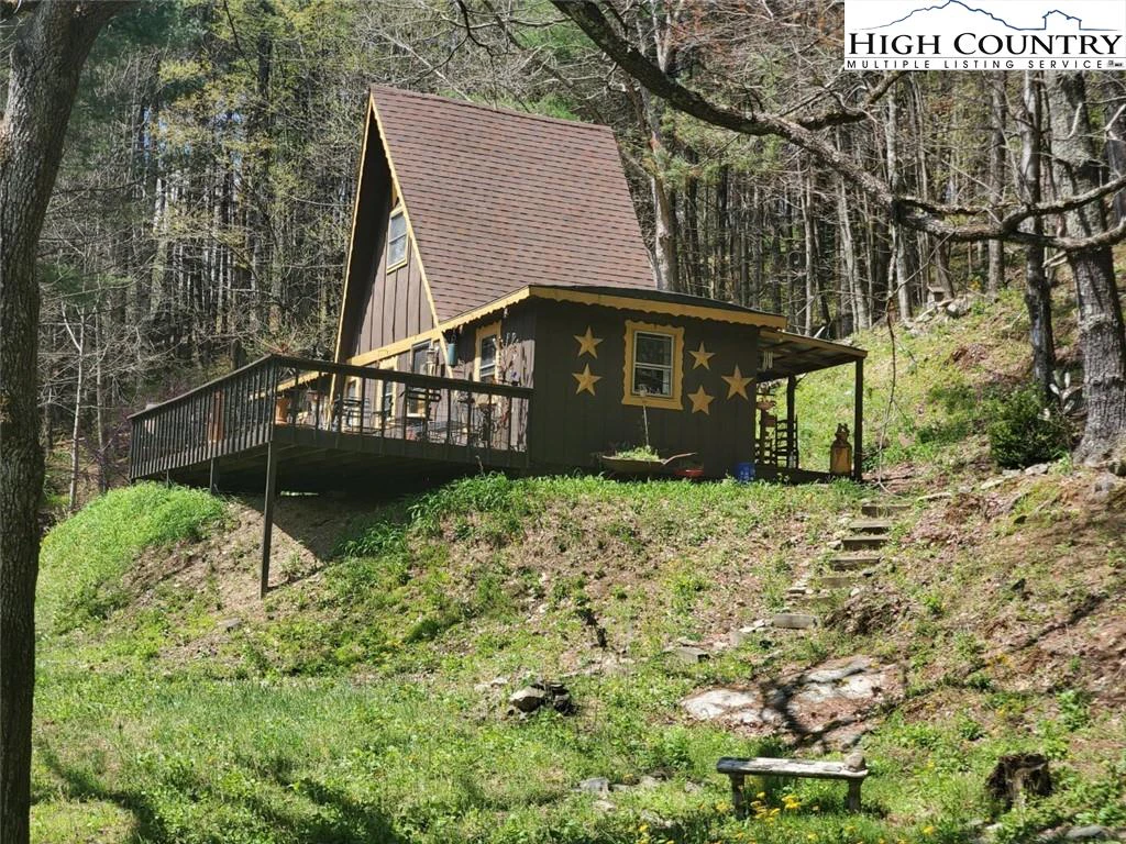 Image number 1 for the current listing