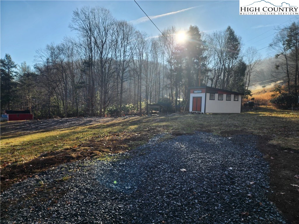 Image number 3 for the current listing