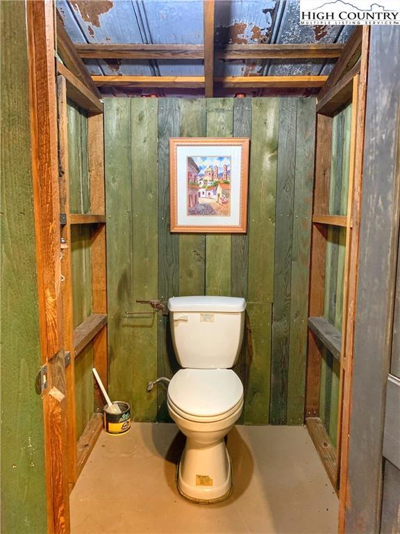 Image number 8 for the current listing