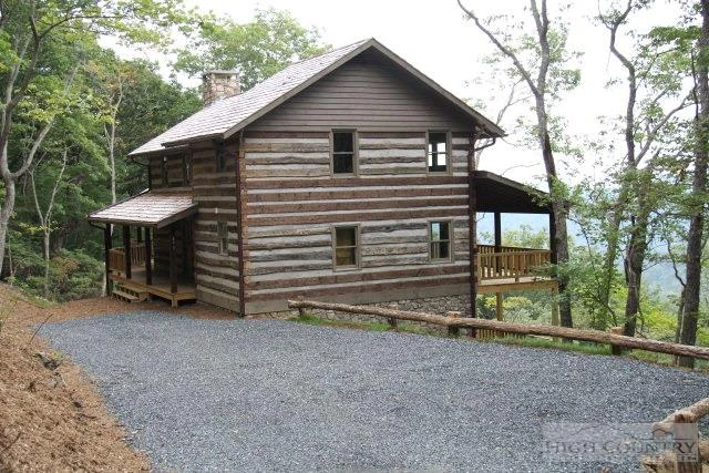 Image number 1 for the current listing