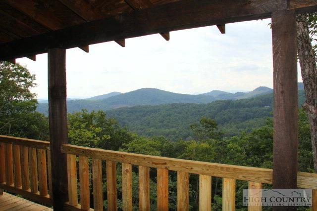 Image number 7 for the current listing