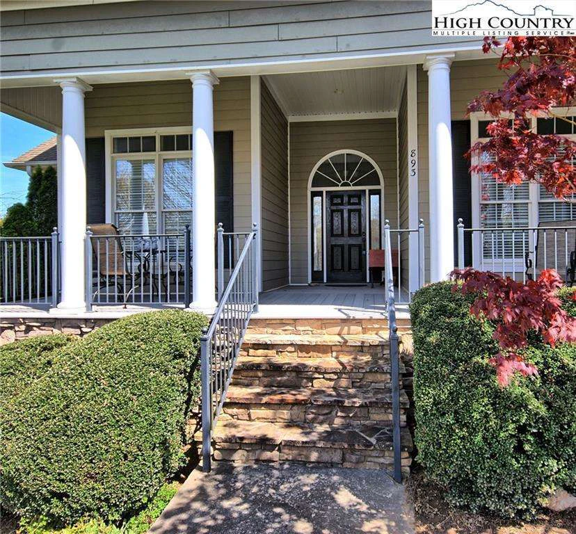 Image number 1 for the current listing
