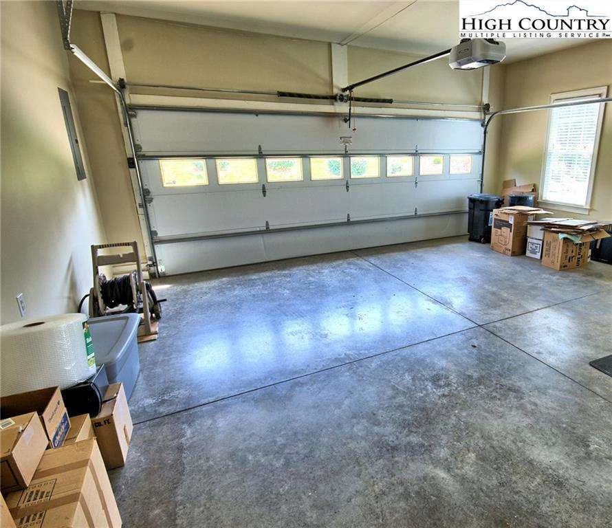 Image number 6 for the current listing