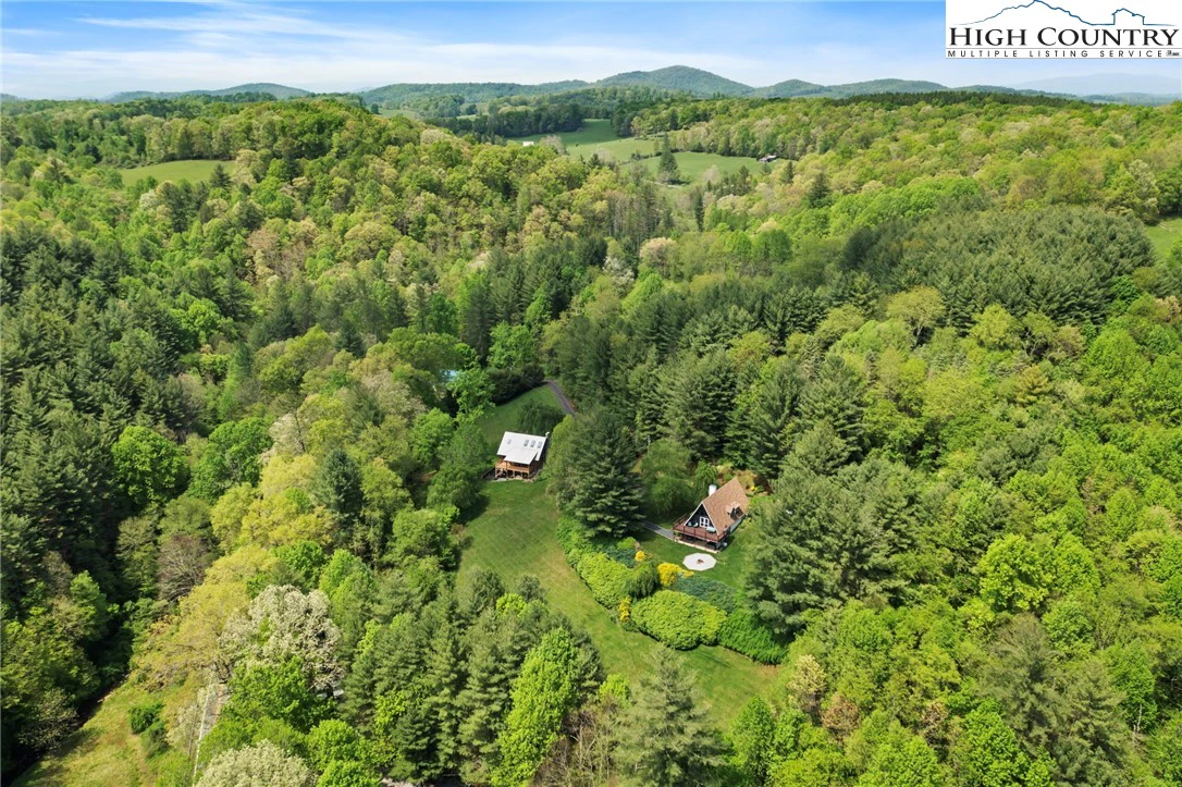 Image number 17 for the current listing