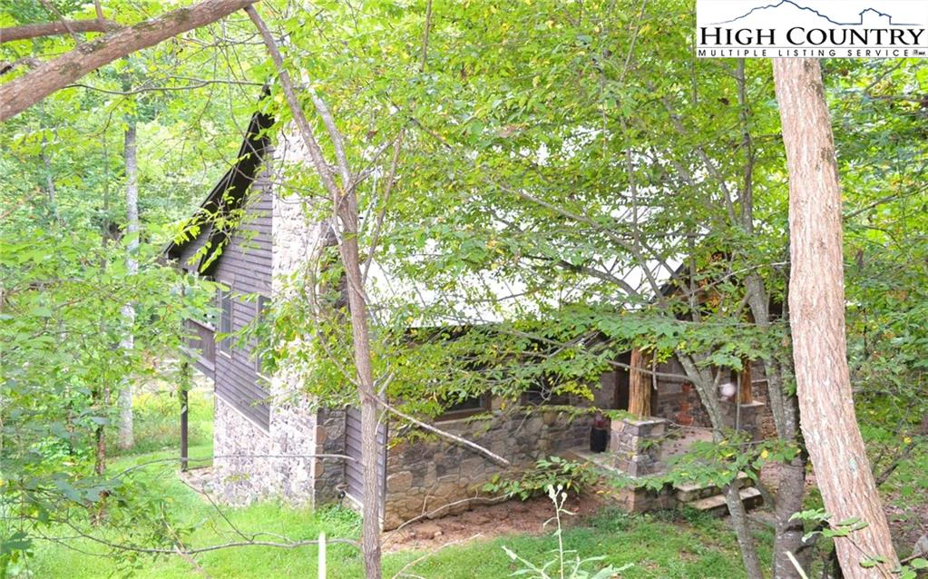 Image number 3 for the current listing