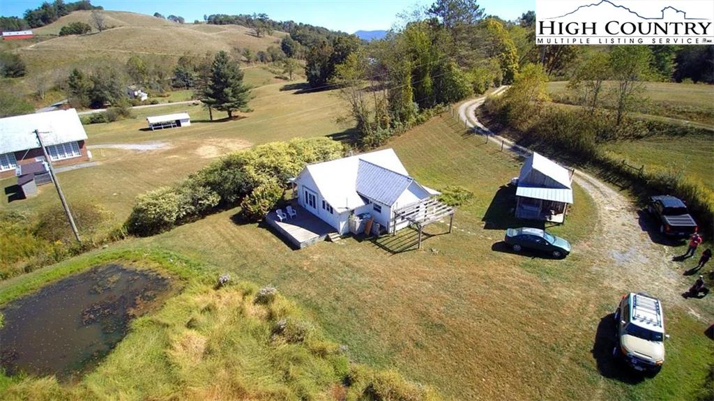 Image number 4 for the current listing