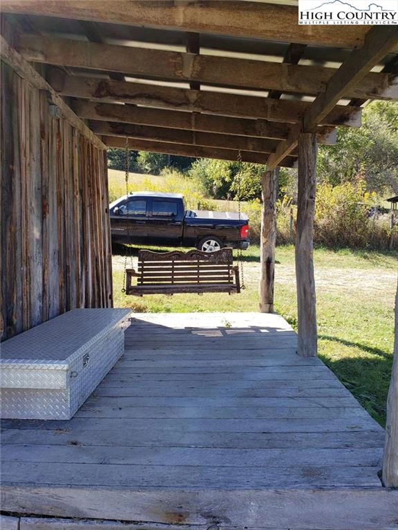 Image number 7 for the current listing