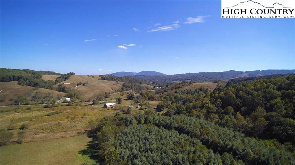 Image number 17 for the current listing