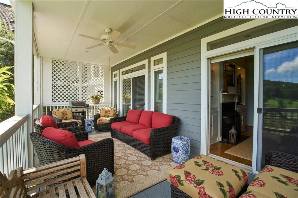 Image number 8 for the current listing