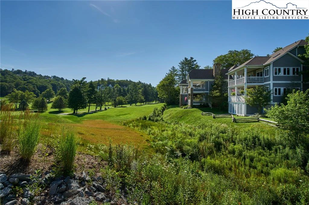 Image number 13 for the current listing