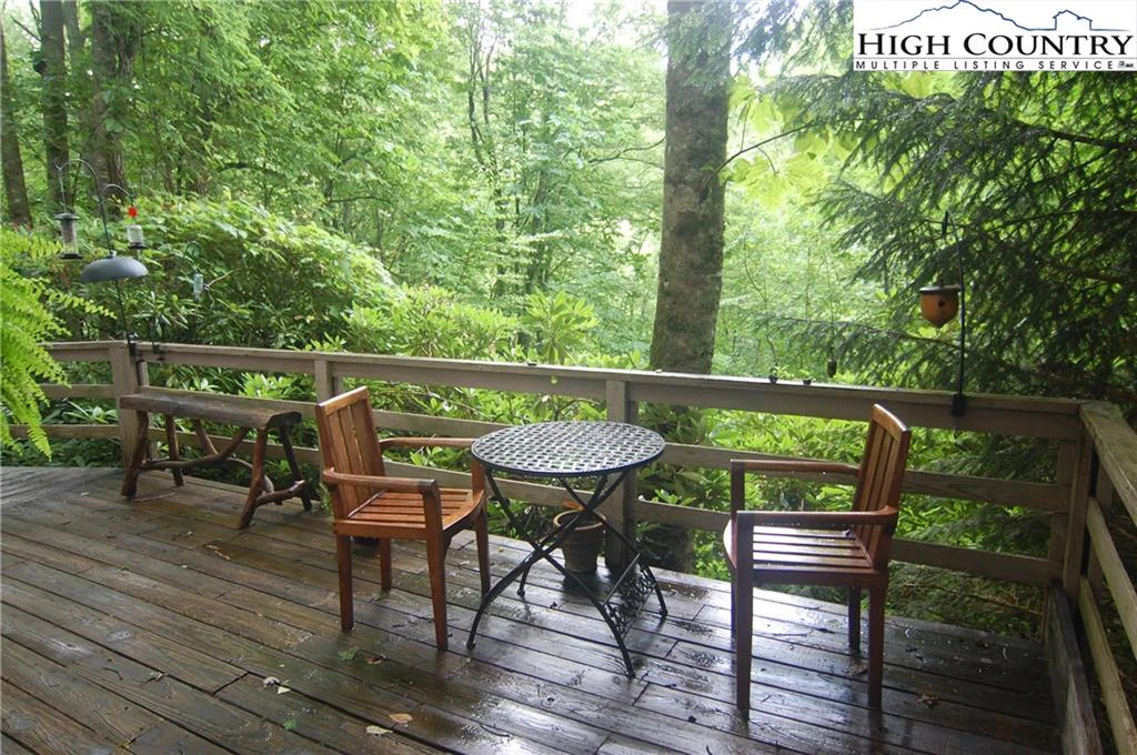 Image number 9 for the current listing