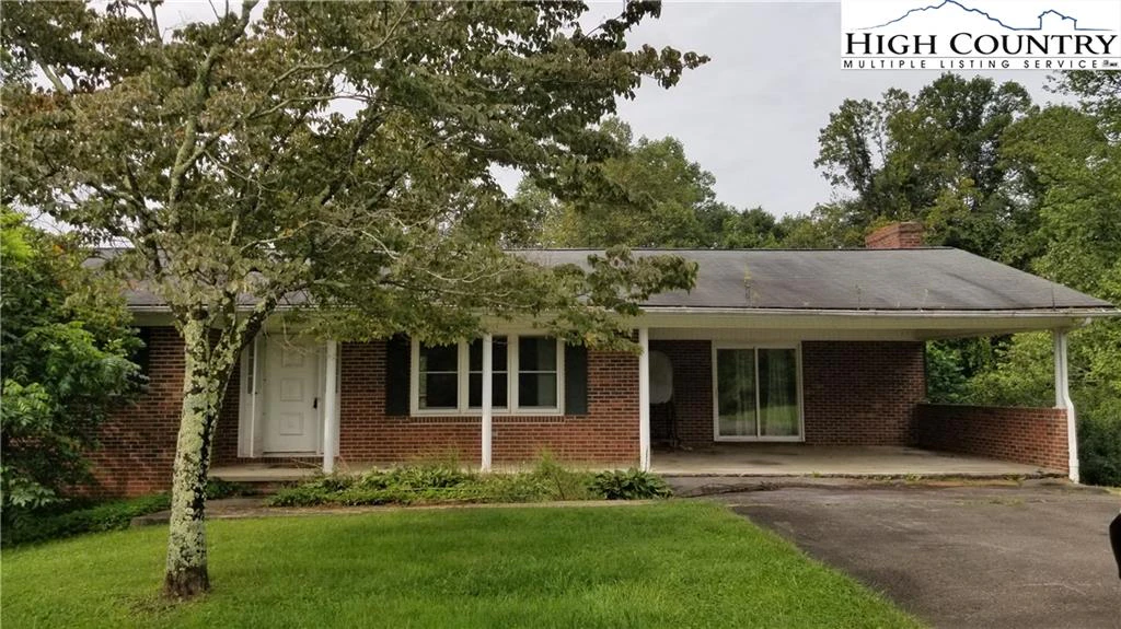 Image number 1 for the current listing