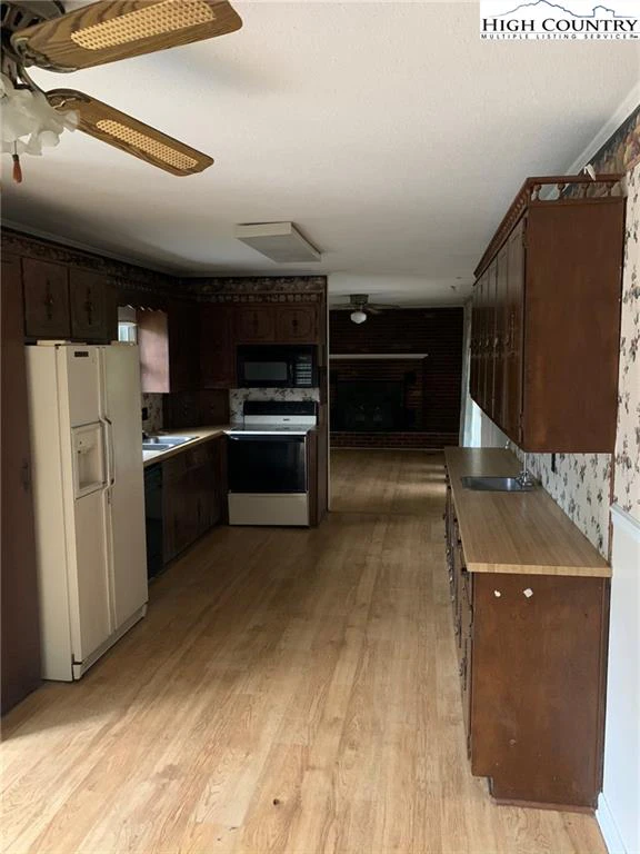 Image number 2 for the current listing
