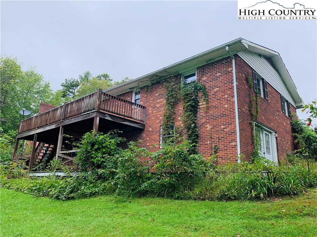 Image number 5 for the current listing