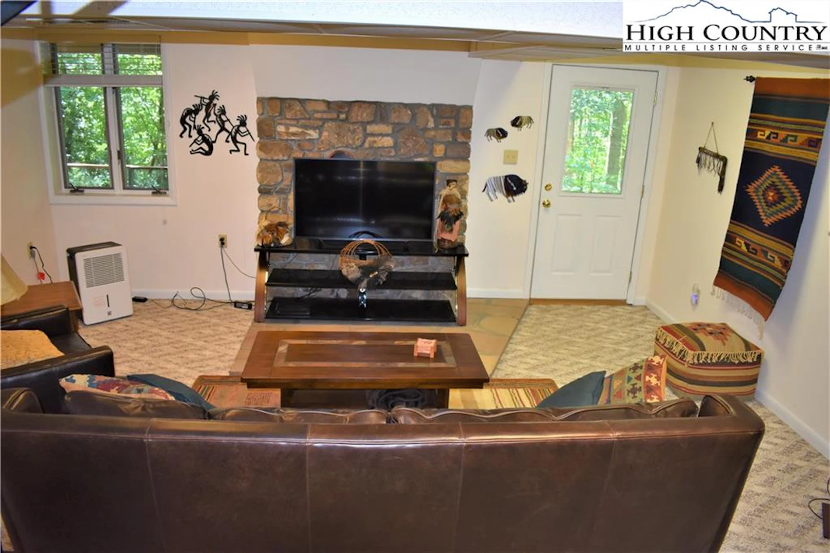 Image number 8 for the current listing