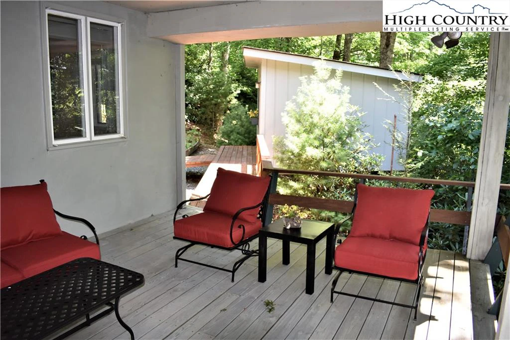 Image number 16 for the current listing