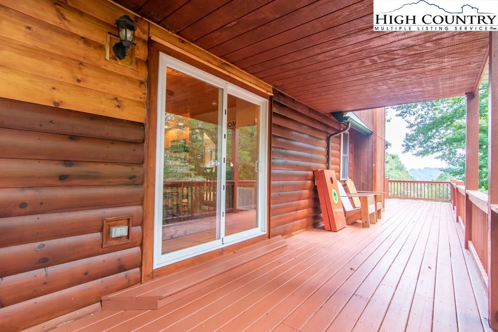 Image number 5 for the current listing