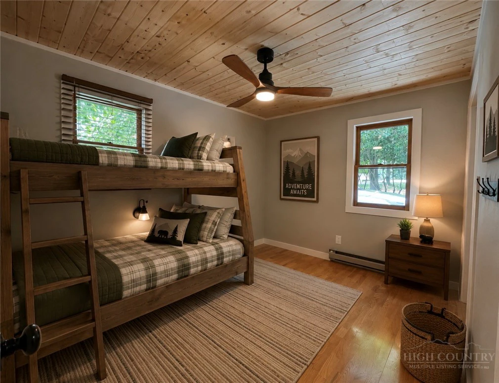 Image number 13 for the current listing