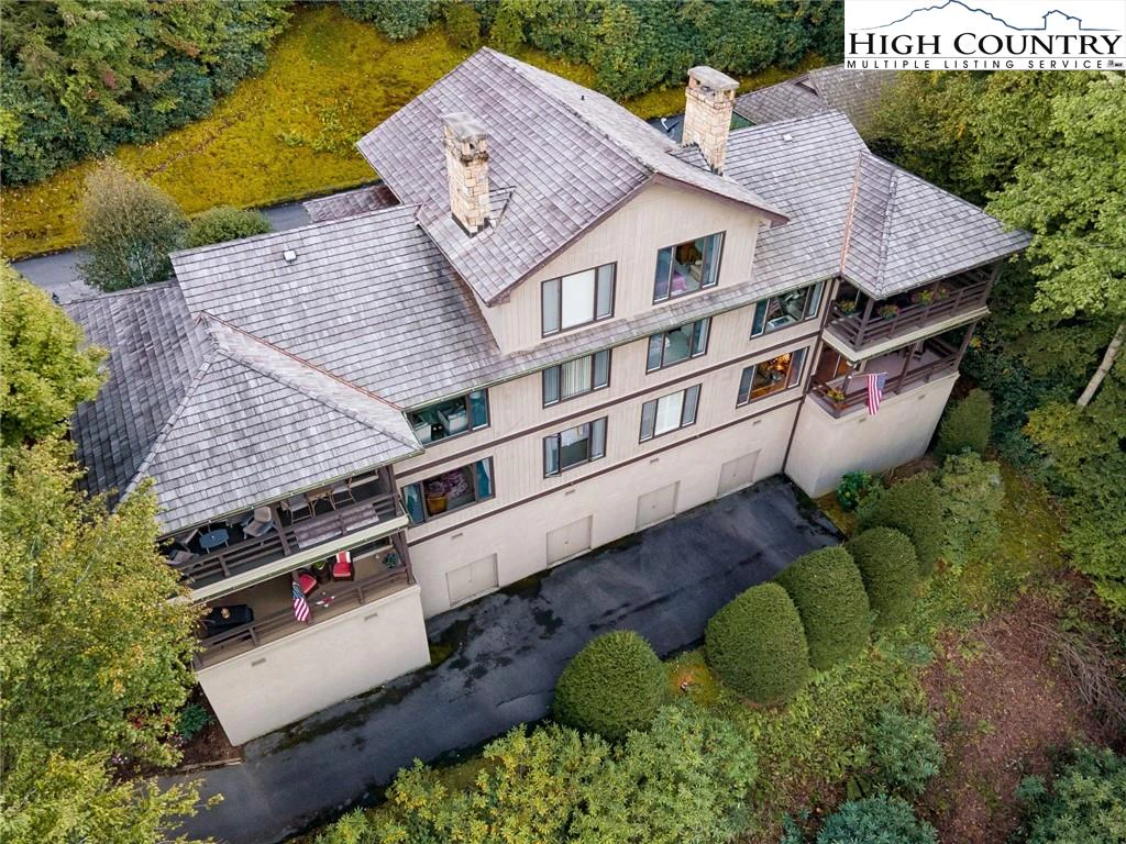 Image number 4 for the current listing