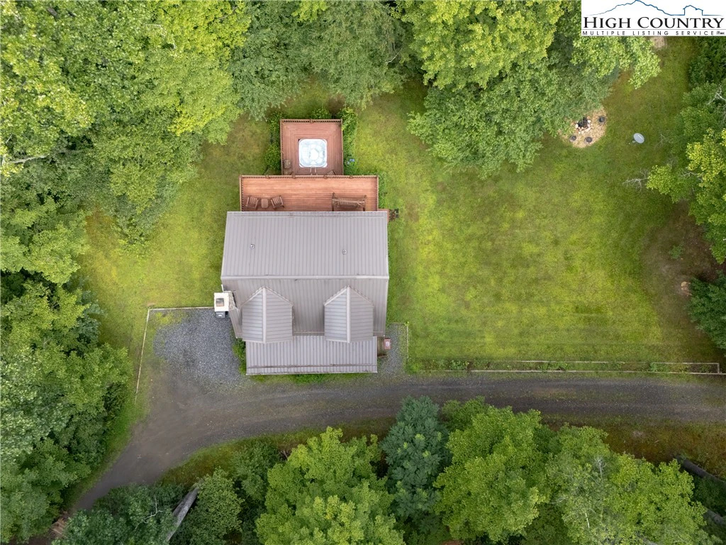 Image number 19 for the current listing