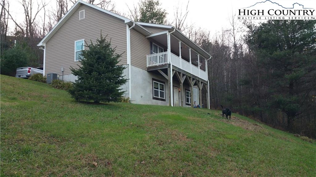 Image number 4 for the current listing
