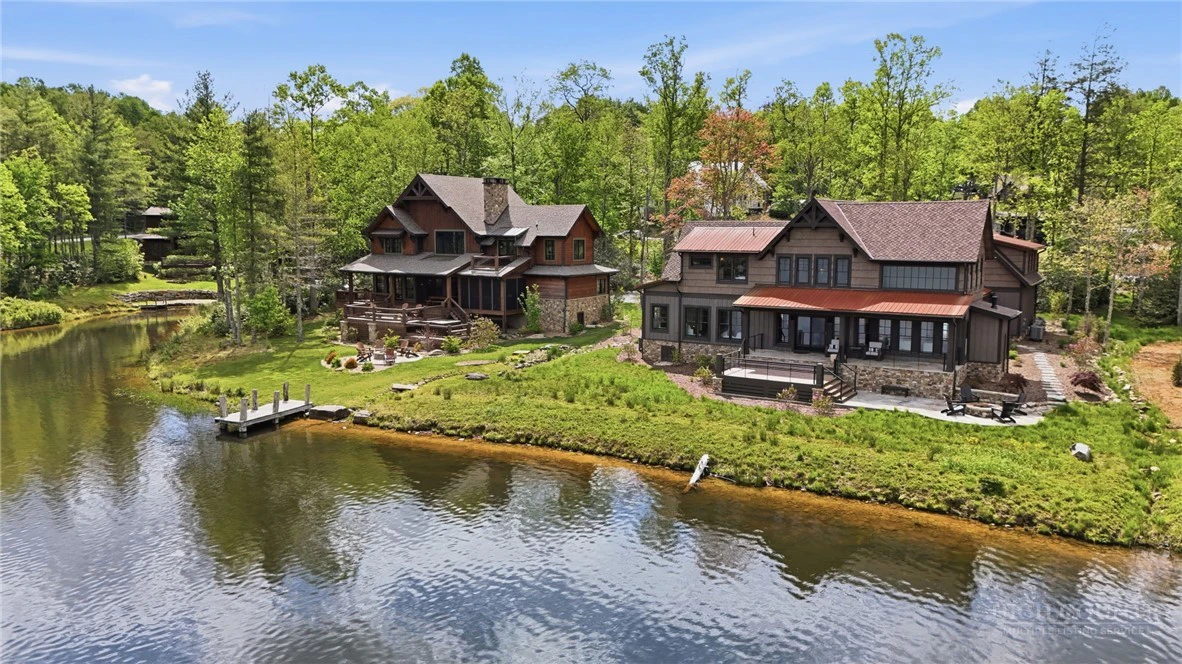 Image number 3 for the current listing