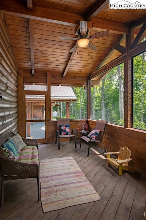 Image number 9 for the current listing