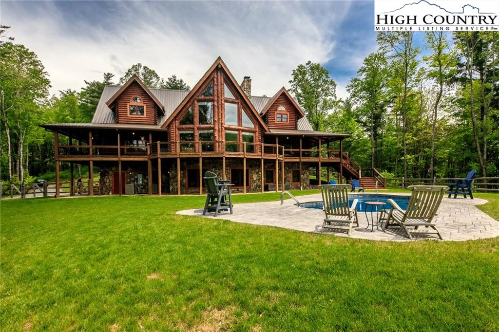 Image number 15 for the current listing