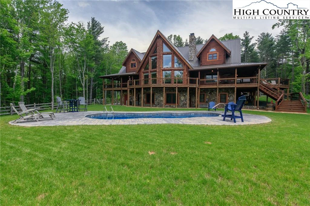 Image number 16 for the current listing