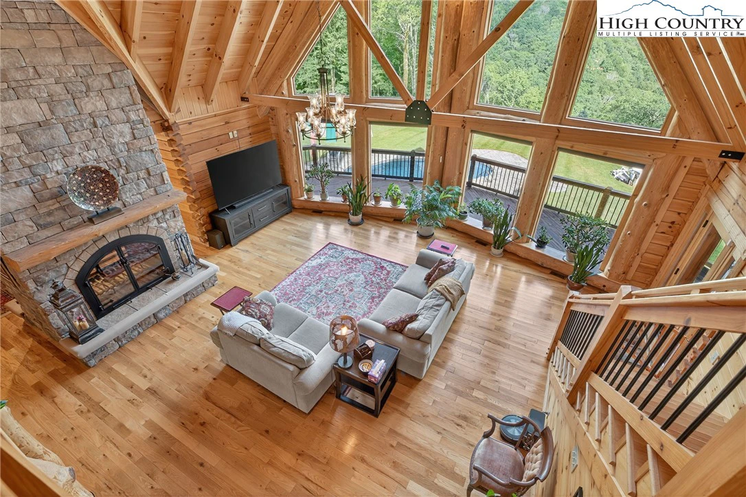 Image number 3 for the current listing