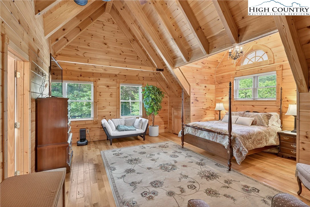 Image number 6 for the current listing