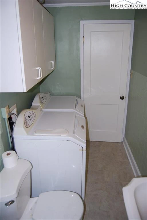 Image number 5 for the current listing