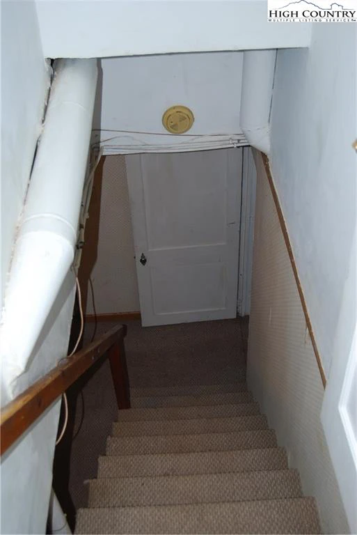Image number 6 for the current listing
