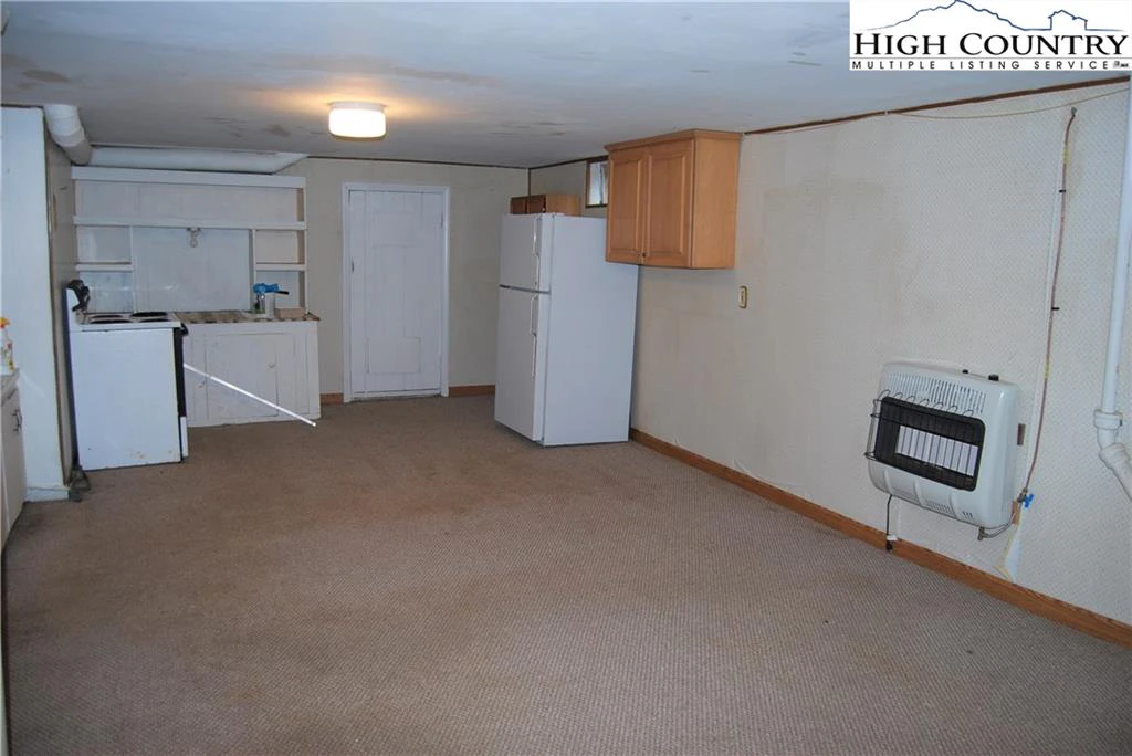 Image number 7 for the current listing