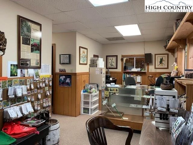 Image number 7 for the current listing