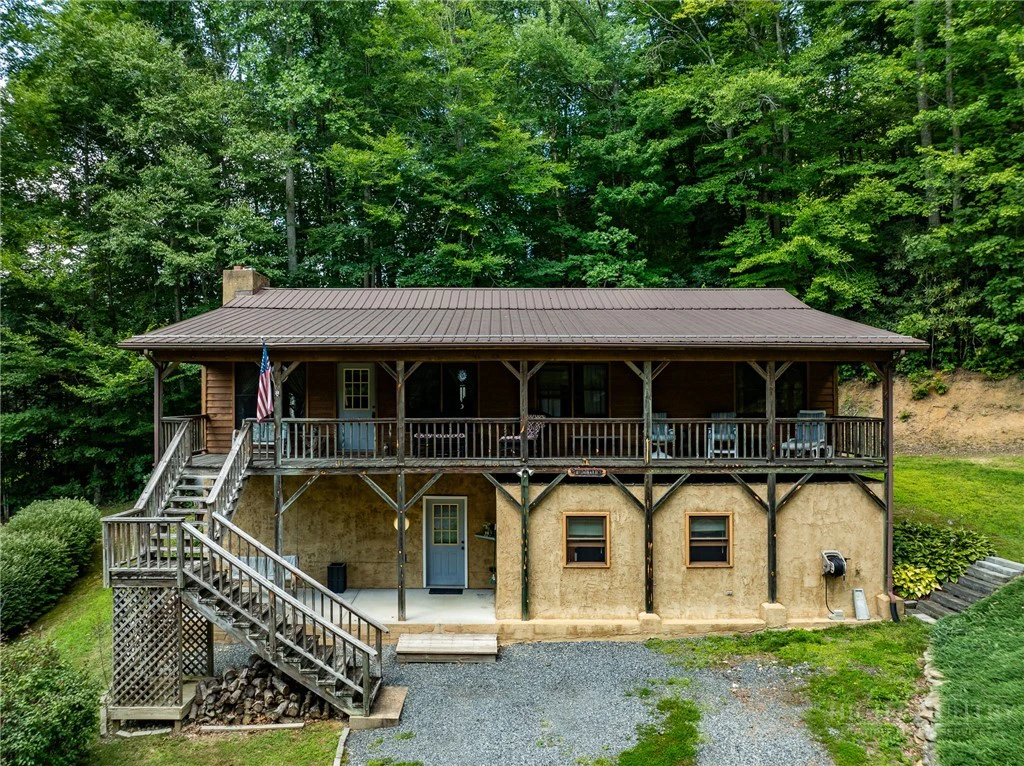 Image number 4 for the current listing