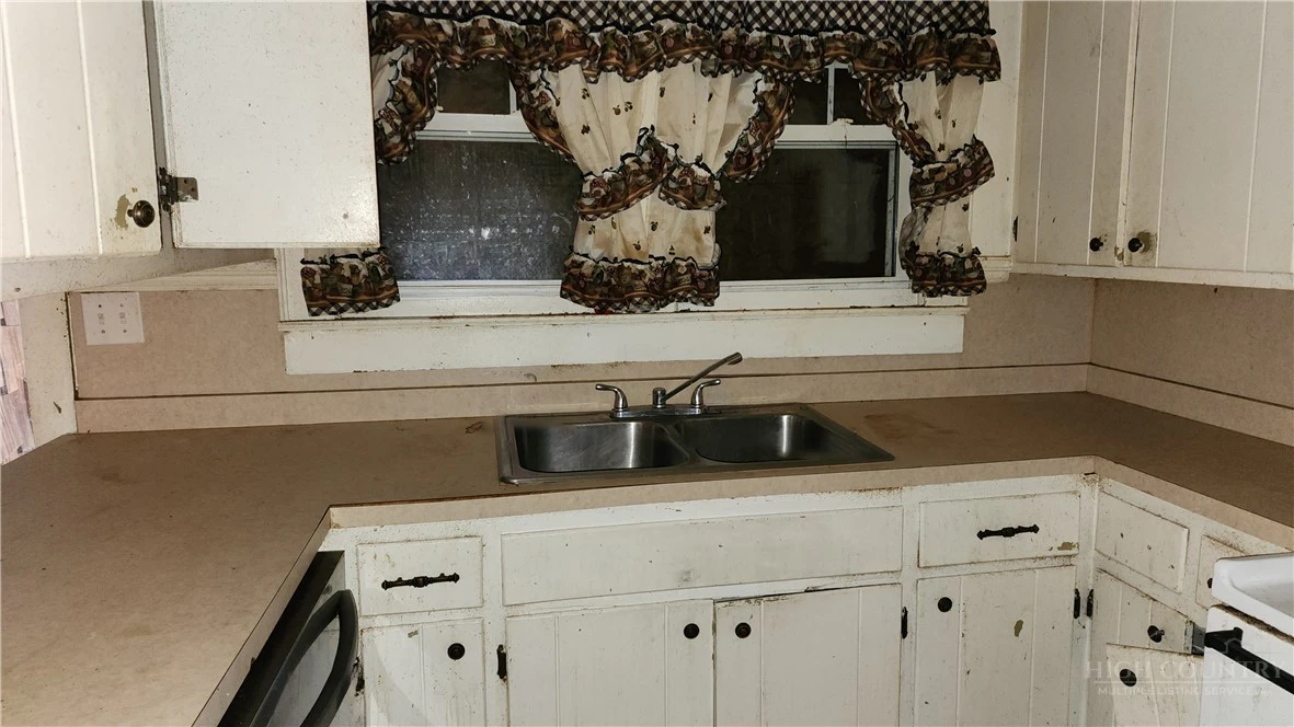 Image number 5 for the current listing