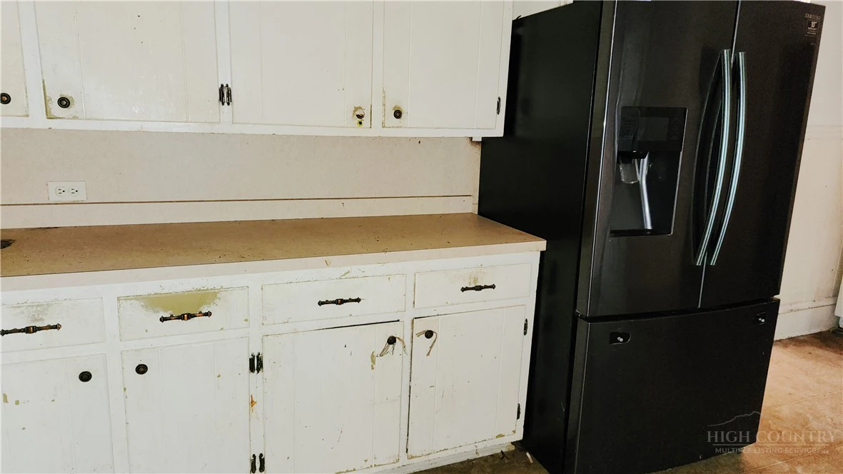 Image number 6 for the current listing