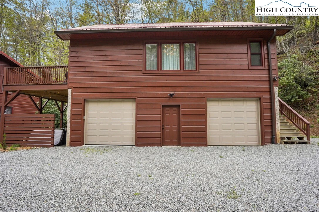 Image number 4 for the current listing