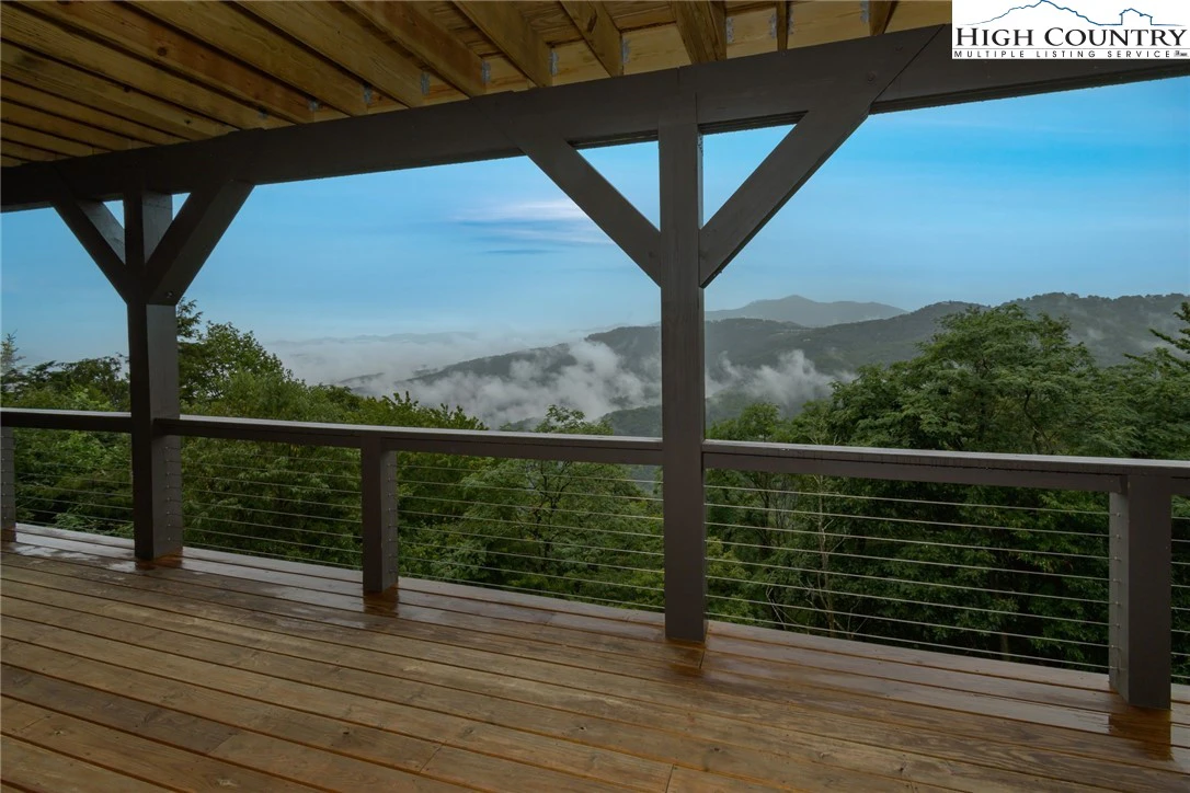 Image number 3 for the current listing