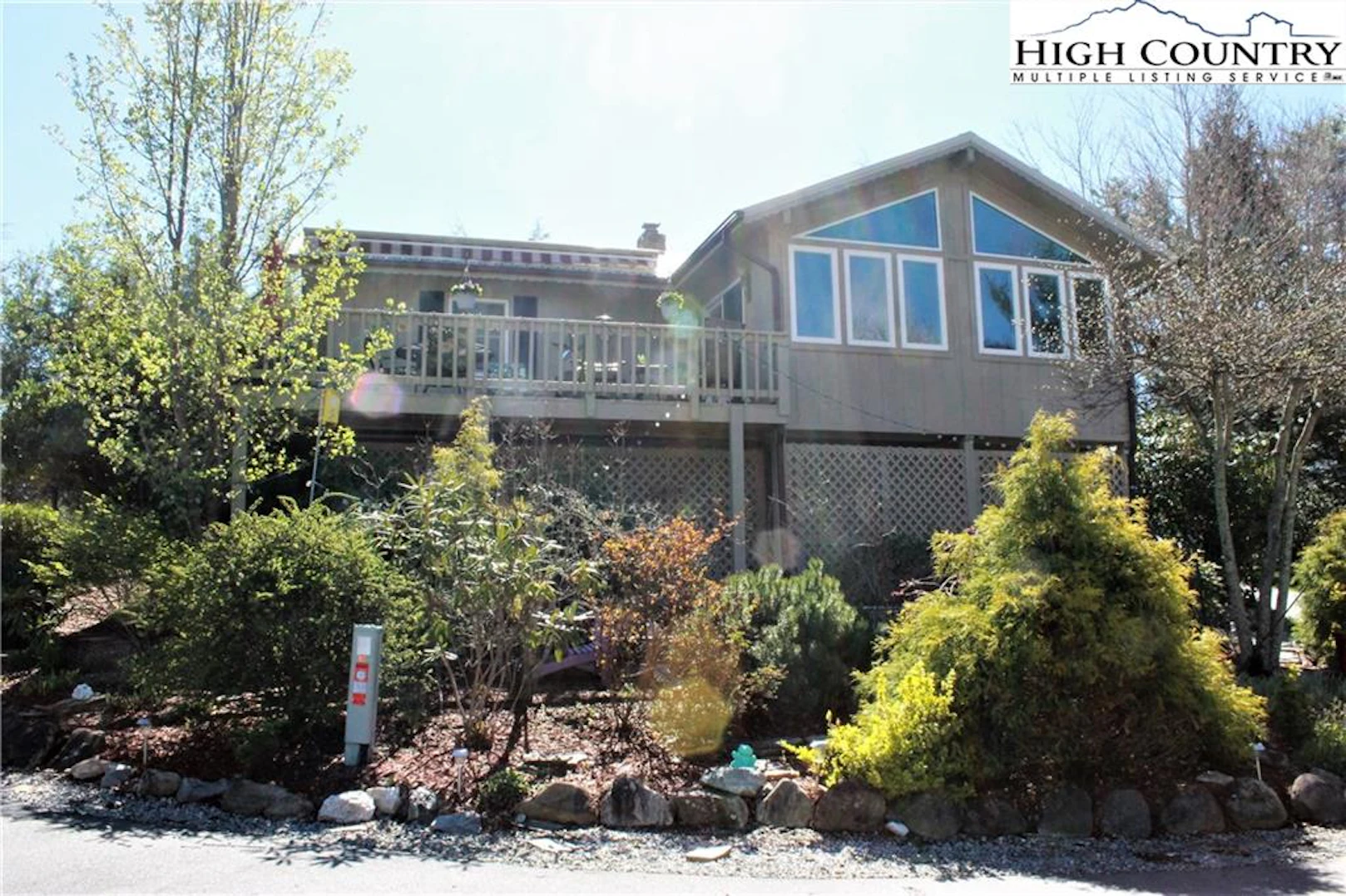 Image number 1 for the current listing