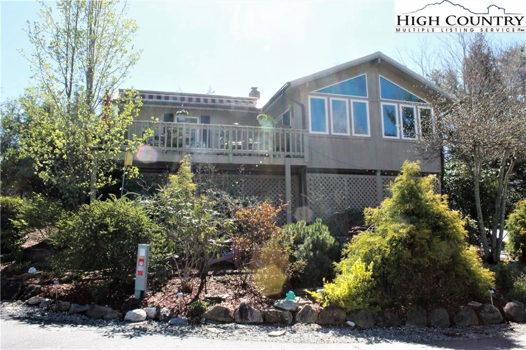 Image number 1 for the current listing