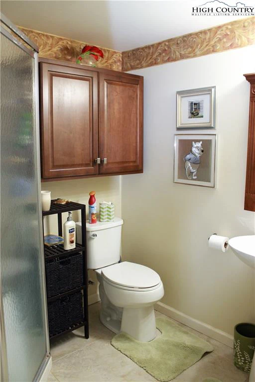 Image number 3 for the current listing