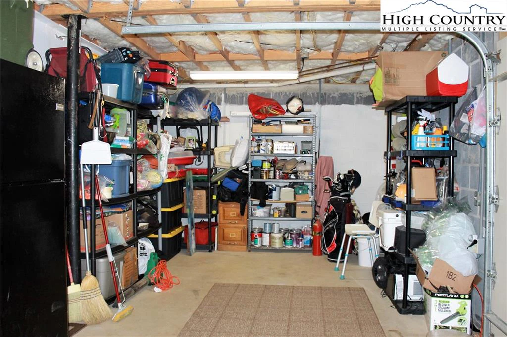 Image number 4 for the current listing