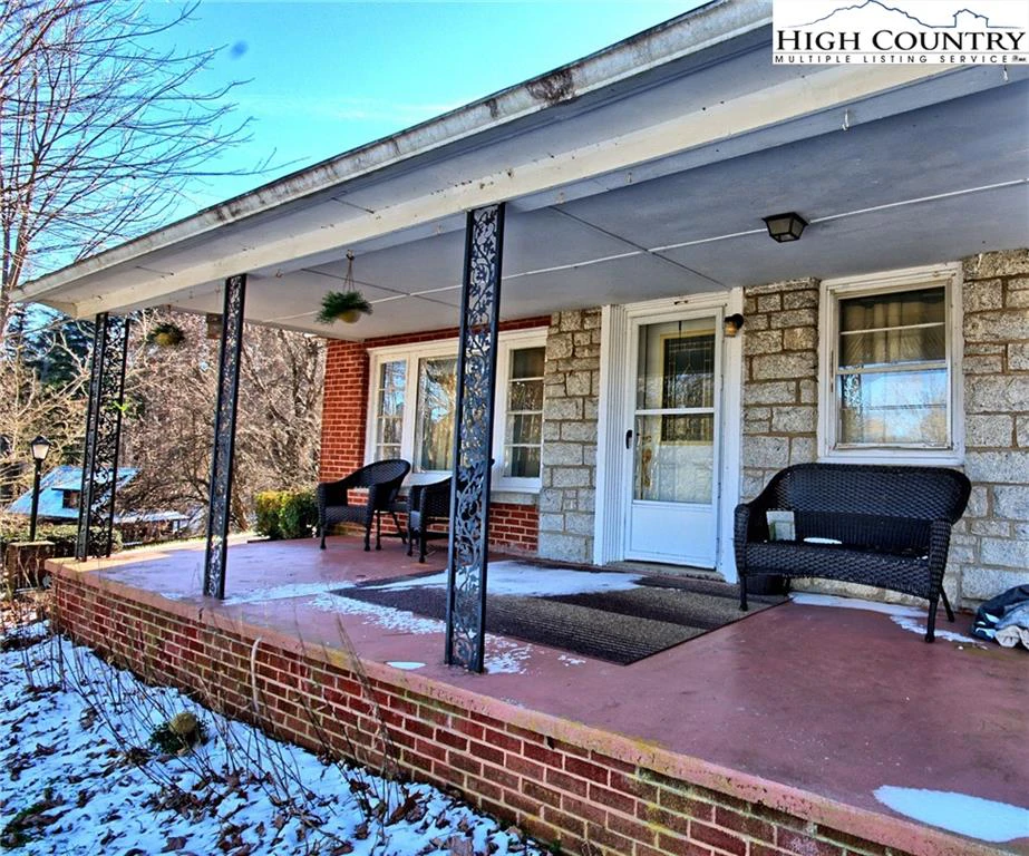 Image number 12 for the current listing
