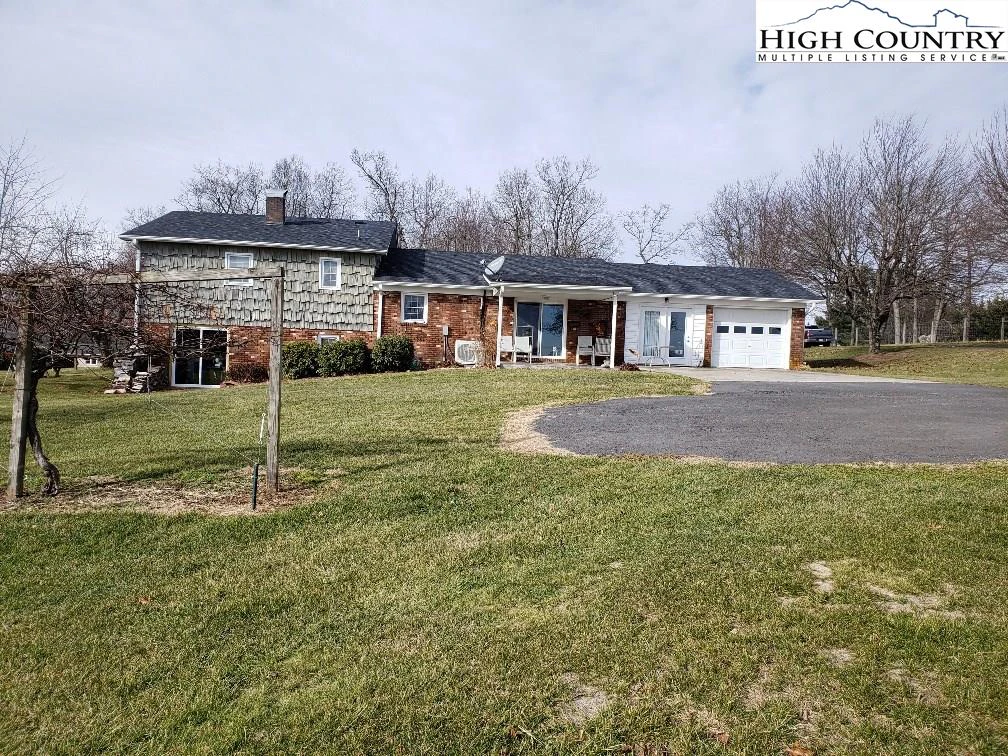 Image number 17 for the current listing