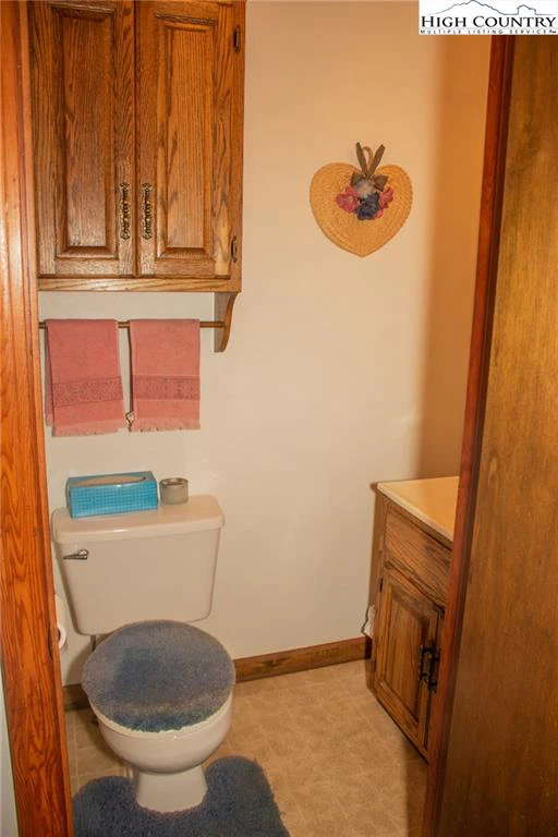 Image number 9 for the current listing