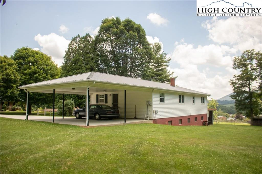 Image number 5 for the current listing